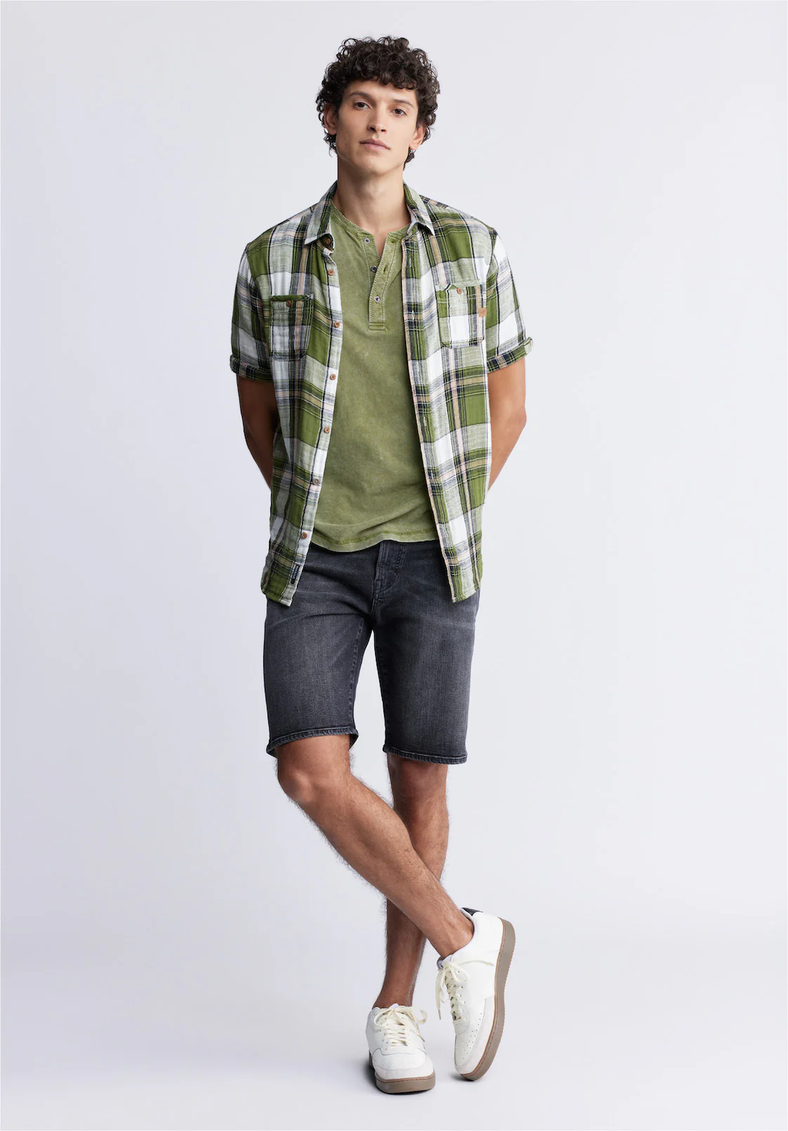 Relaxed Straight Dean Men's Denim Shorts in Crinkled Black - BM22849 - Image 4