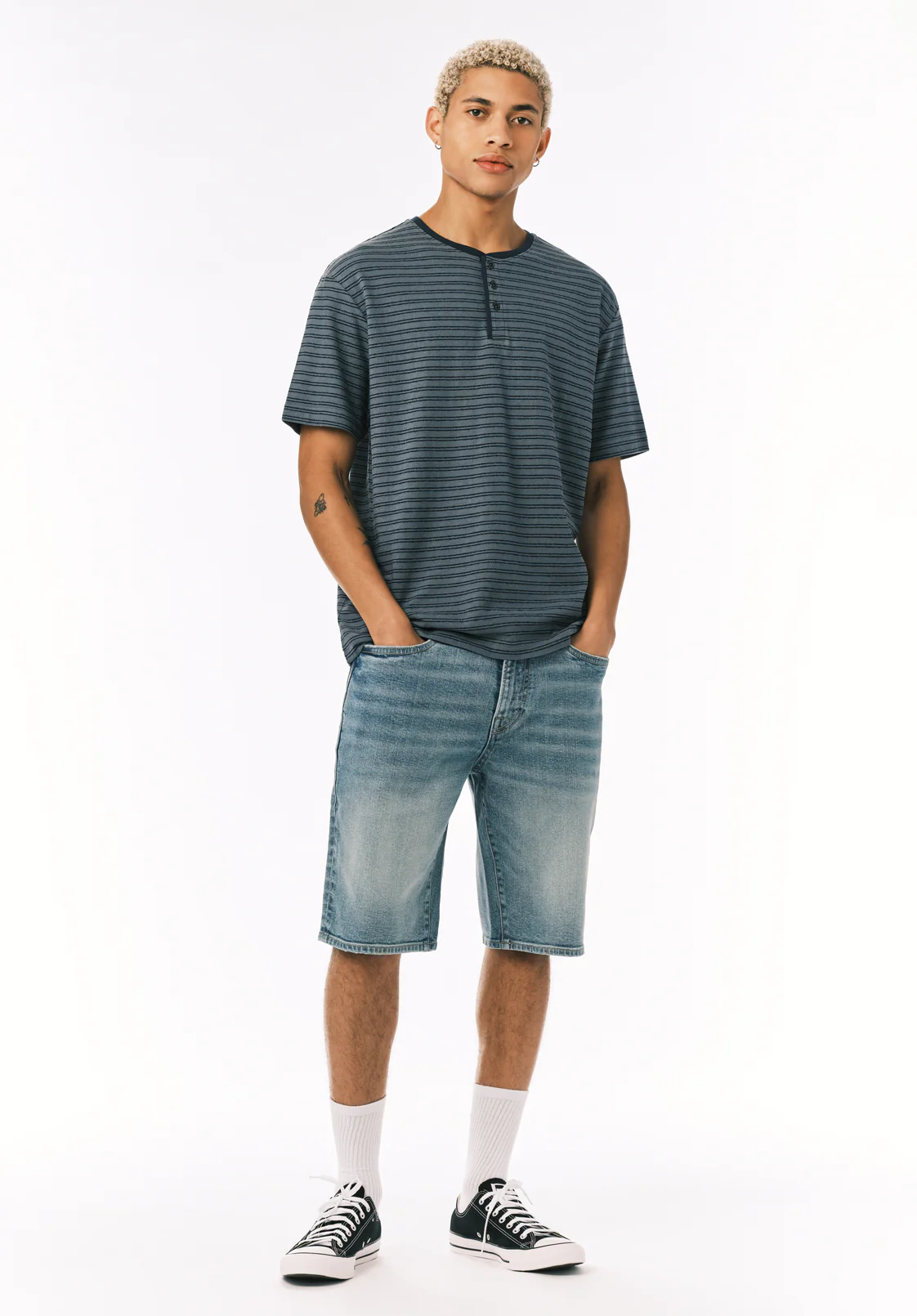 Relaxed Straight Dean Men's Denim Shorts in Authentic Worn Wash - BM22952 - Image 4