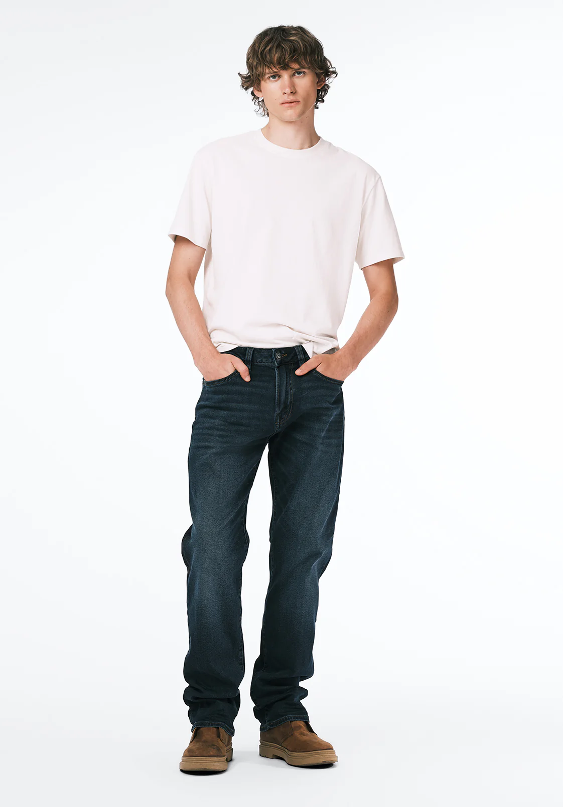 Relaxed Straight Driven Men's Jeans in Crinkled and Sanded Dark Blue - BM22639 - Image 4