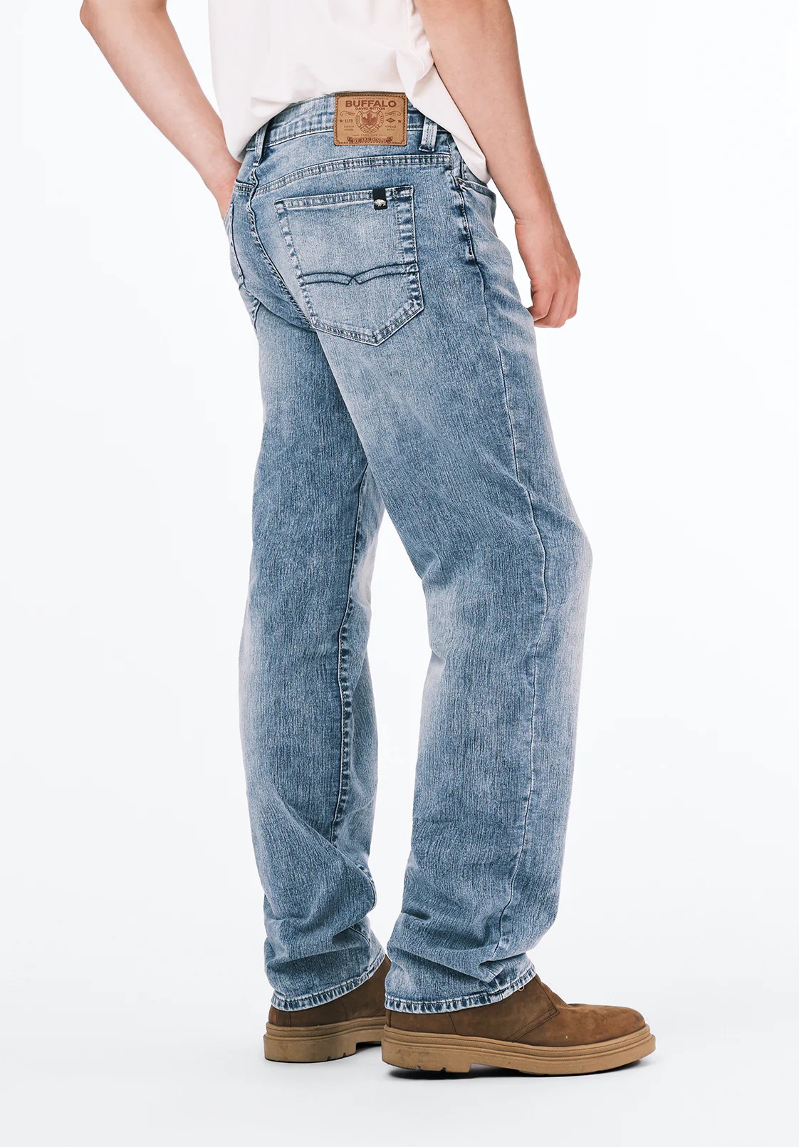 Relaxed Straight Driven Men's Jeans, Sandblasted Light Blue - BM20606 - Image 3