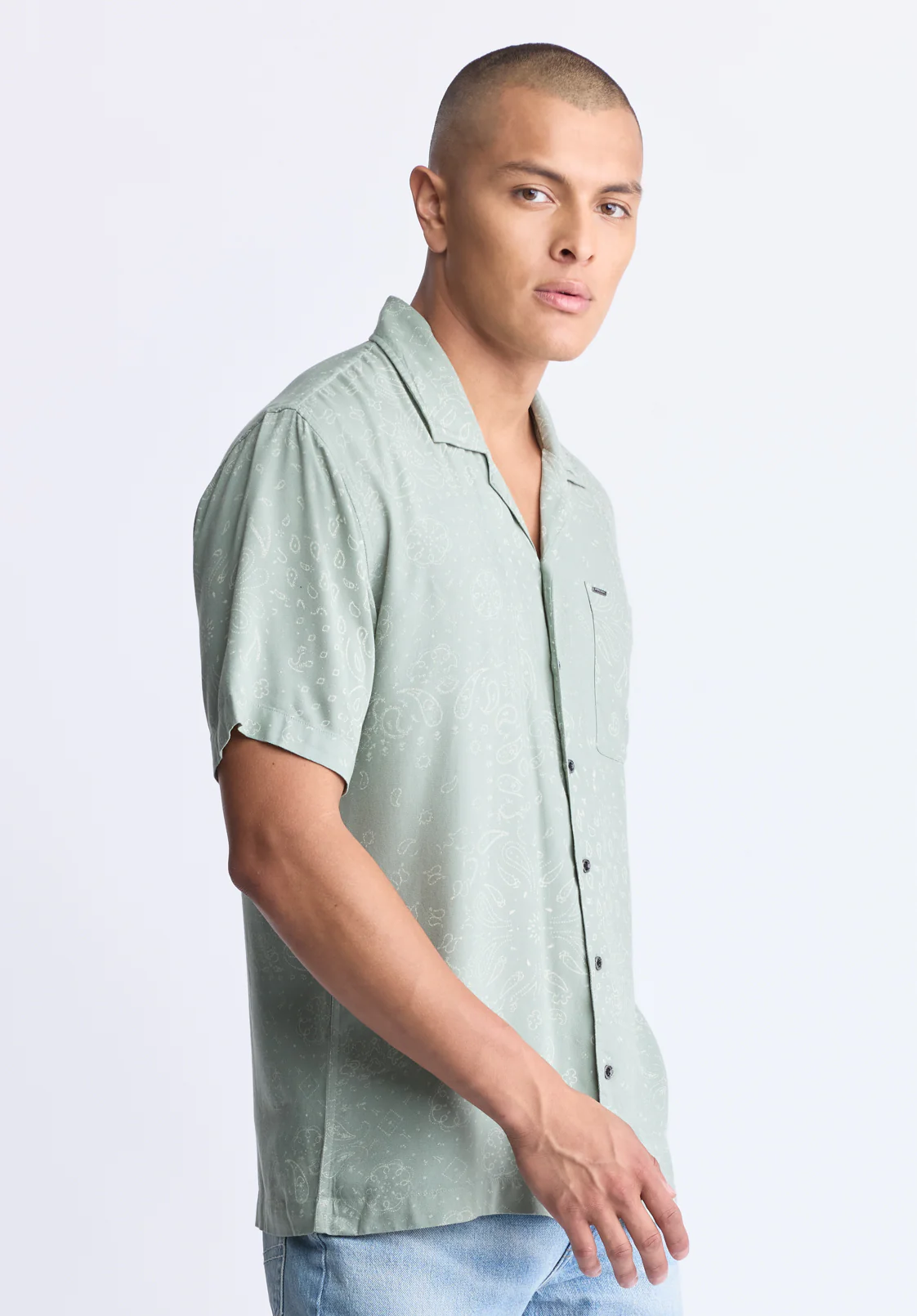 Santi Men's Paisley Print Short-Sleeve Shirt, Iceberg Green - BM24521 - Image 3
