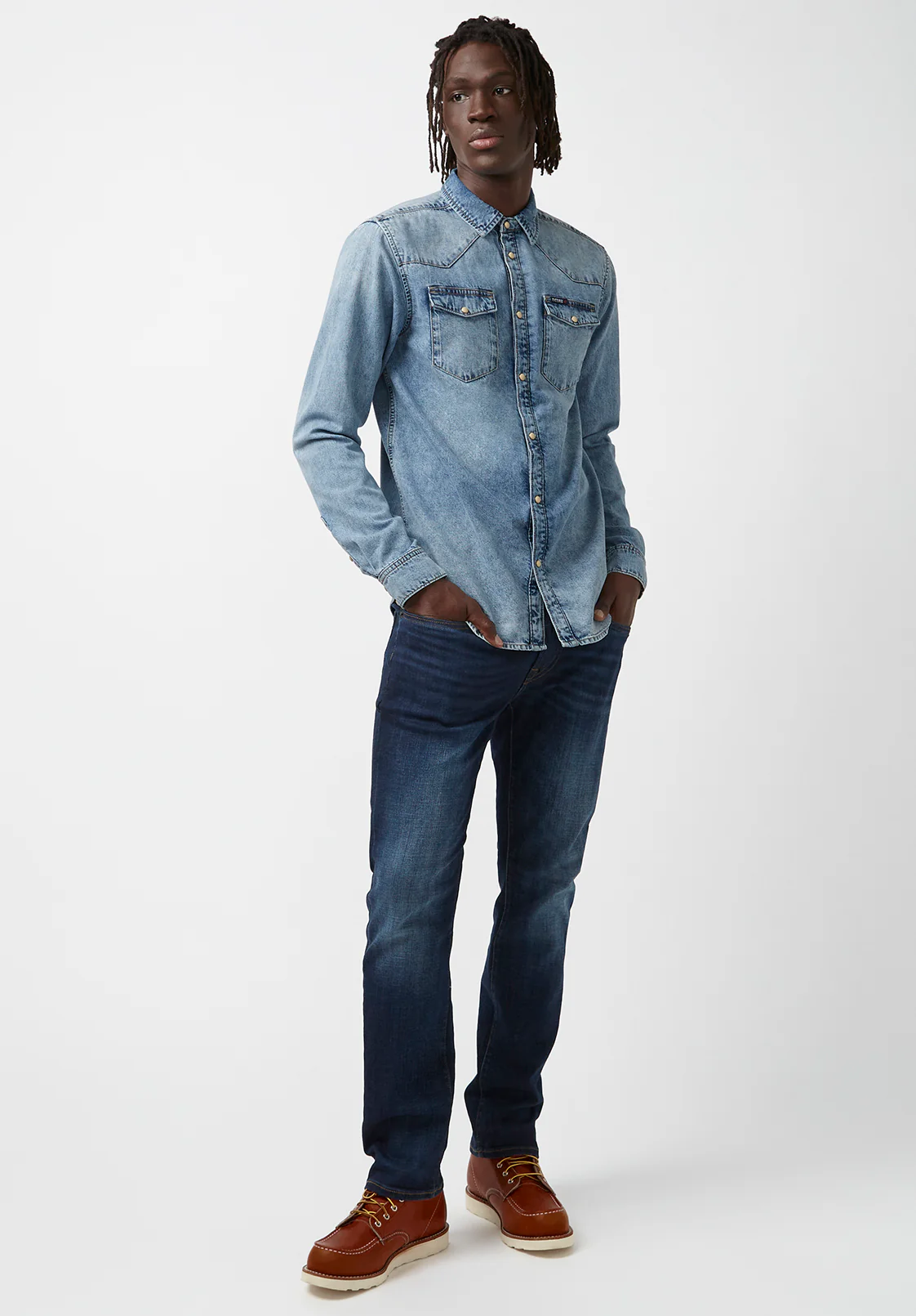Sheldon Men’s Long-Sleeve Shirt in Light Denim Blue - BM22636 - Image 5